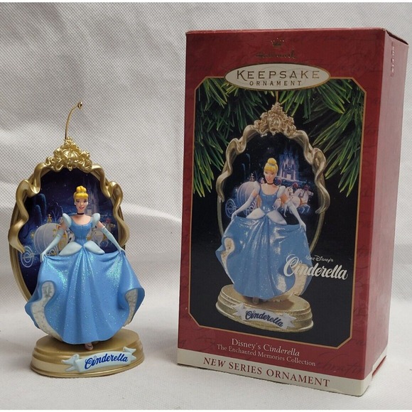 1997 Hallmark Keepsake Ornament - Disney's Cinderella - Enchanted Memories - Picture 1 of 5